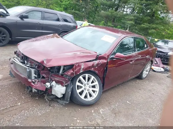 1G11E5SA0GF138758 2016 CHEVROLET MALIBU - Image 2