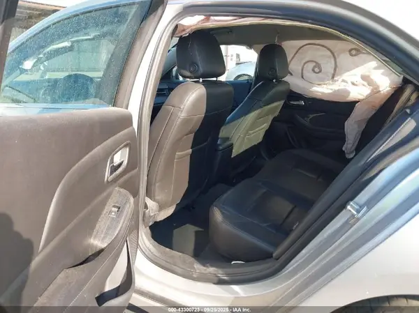 1G11E5SA0GF139019 2016 CHEVROLET MALIBU - Image 8