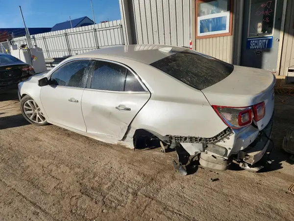 1G11E5SA0GF139067 2016 CHEVROLET MALIBU - Image 2