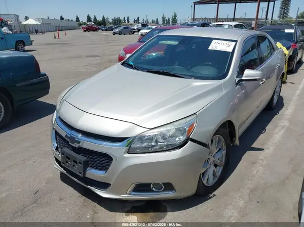 1G11E5SA1GF110046 2016 CHEVROLET MALIBU - Image 2