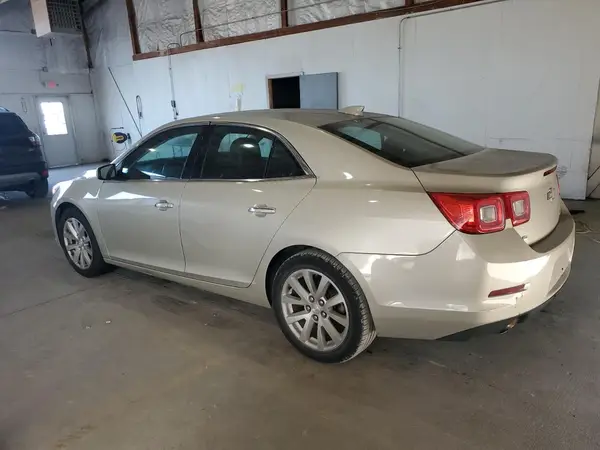 1G11E5SA1GF131639 2016 CHEVROLET MALIBU - Image 2