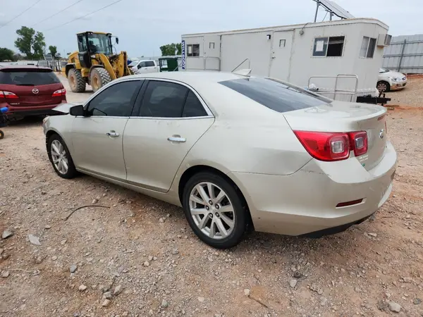 1G11E5SA1GF154256 2016 CHEVROLET MALIBU - Image 2