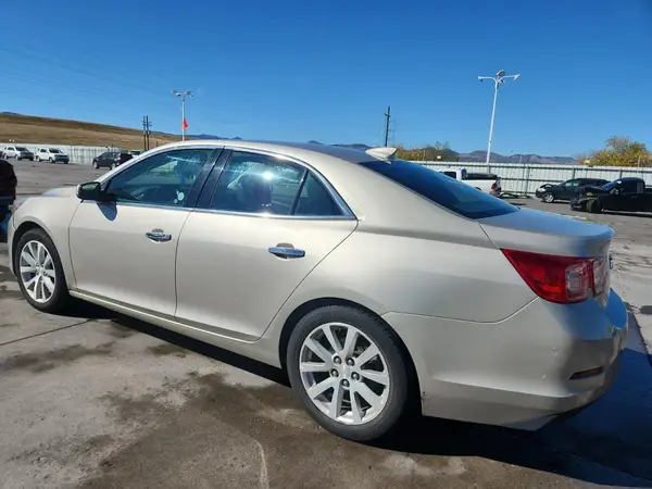 1G11E5SA2GF106619 2016 CHEVROLET MALIBU - Image 2