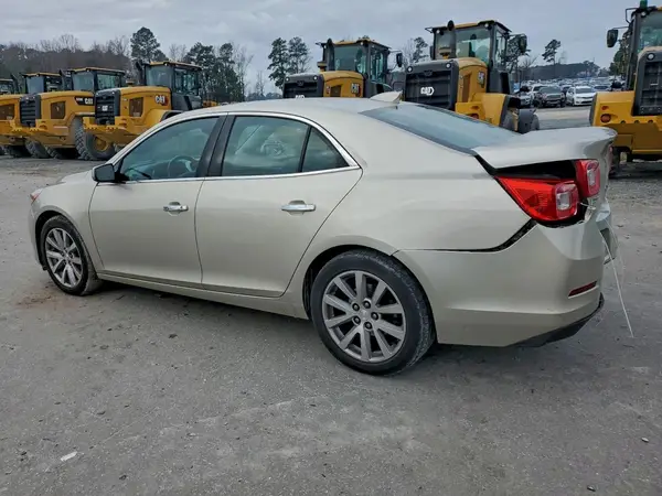 1G11E5SA2GF108418 2016 CHEVROLET MALIBU - Image 2