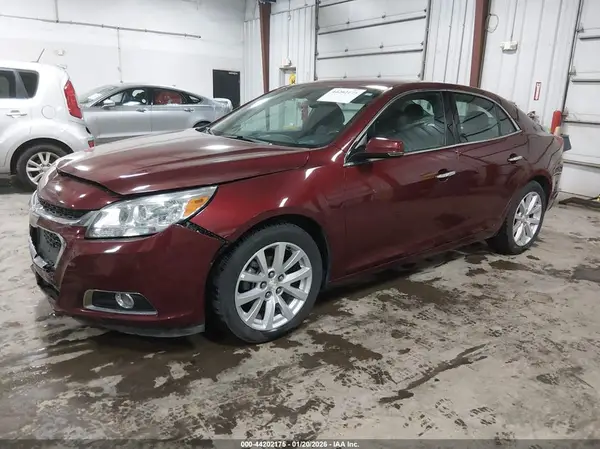 1G11E5SA2GF133464 2016 CHEVROLET MALIBU - Image 2