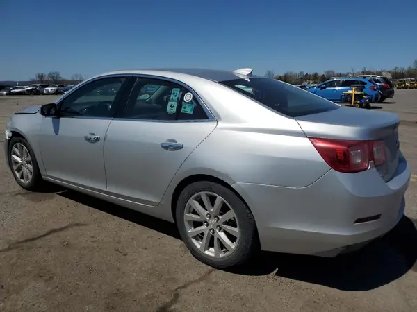 1G11E5SA2GF136669 2016 CHEVROLET MALIBU - Image 2