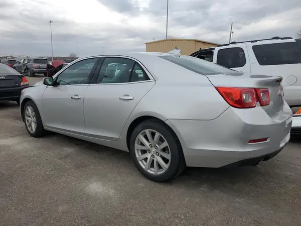 1G11E5SA2GF139636 2016 CHEVROLET MALIBU - Image 2