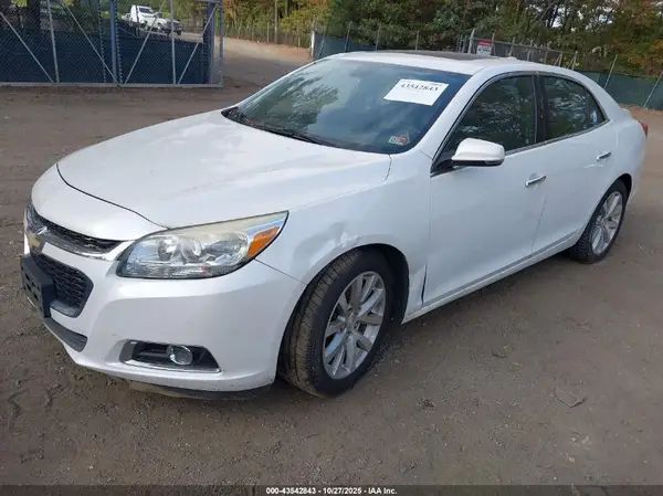 1G11E5SA2GF158784 2016 CHEVROLET MALIBU - Image 2