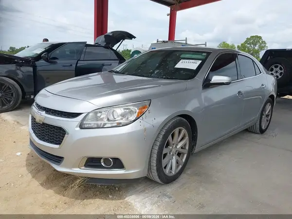1G11E5SA2GF166951 2016 CHEVROLET MALIBU - Image 2
