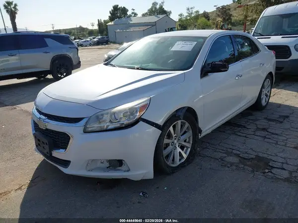 1G11E5SA2GU156089 2016 CHEVROLET MALIBU - Image 2
