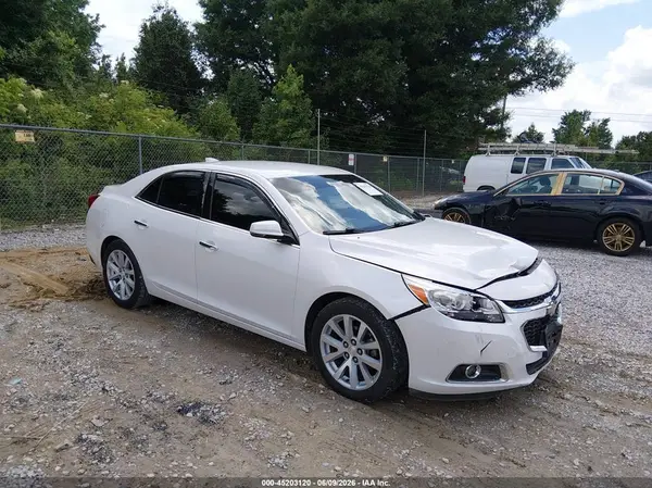 1G11E5SA3GF110646 2016 CHEVROLET MALIBU - Image 1
