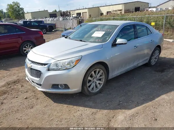 1G11E5SA3GU152911 2016 CHEVROLET MALIBU - Image 2