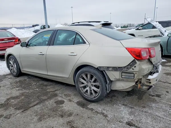 1G11E5SA4GF102698 2016 CHEVROLET MALIBU - Image 2
