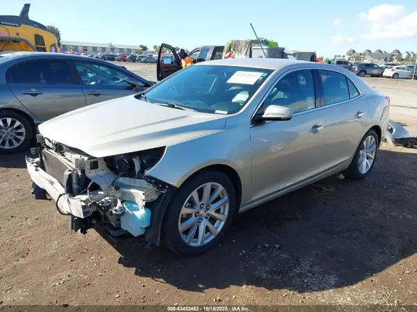 1G11E5SA4GF105035 2016 CHEVROLET MALIBU - Image 2