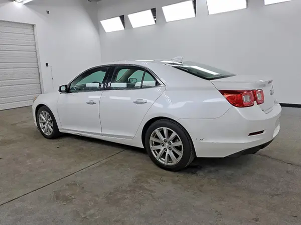 1G11E5SA4GF128752 2016 CHEVROLET MALIBU - Image 2