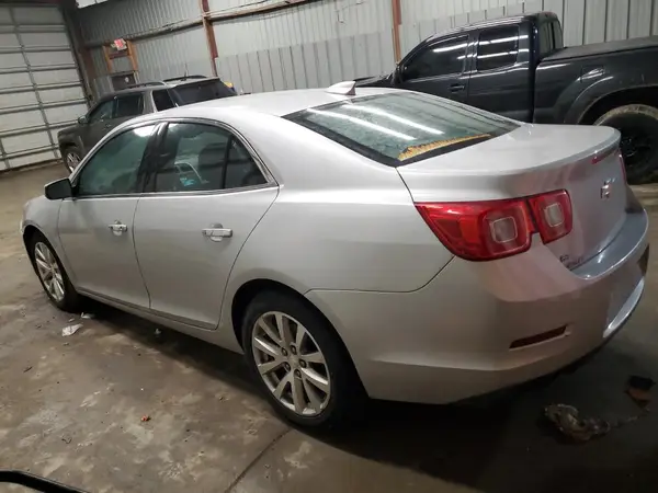 1G11E5SA4GF133983 2016 CHEVROLET MALIBU - Image 2