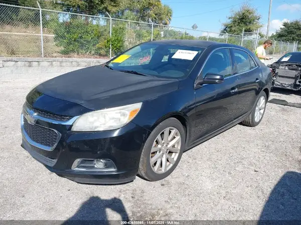 1G11E5SA4GU119500 2016 CHEVROLET MALIBU - Image 2