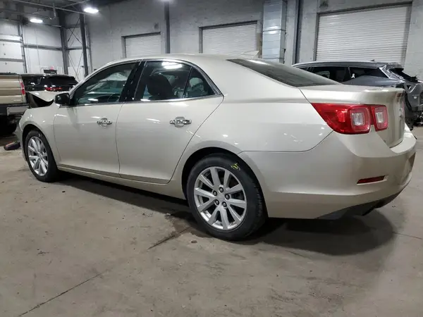 1G11E5SA5GF101060 2016 CHEVROLET MALIBU - Image 2