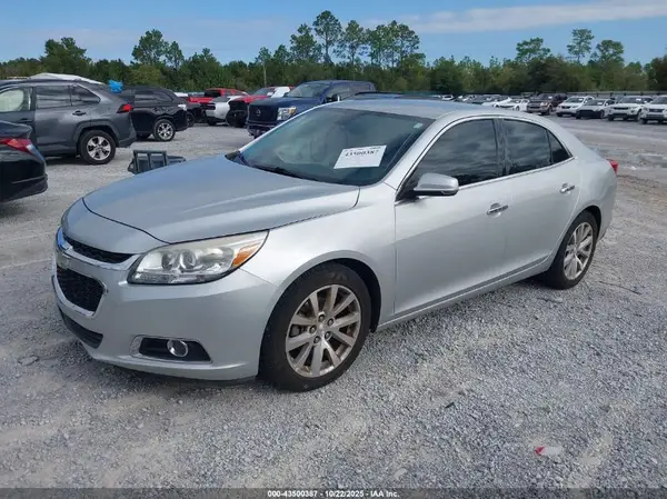 1G11E5SA5GF110194 2016 CHEVROLET MALIBU - Image 2
