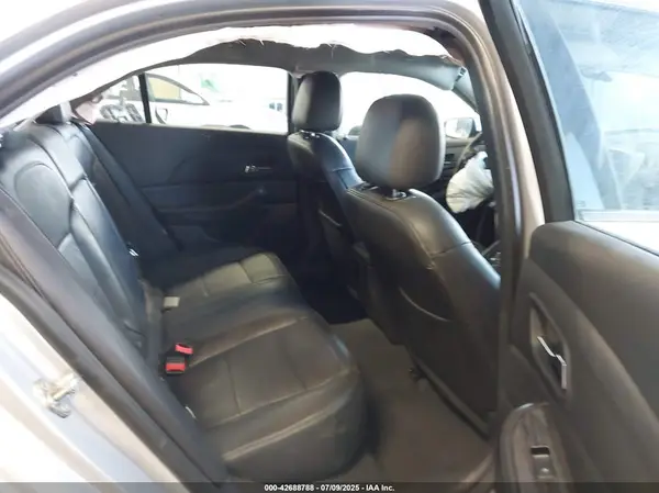 1G11E5SA5GF130817 2016 CHEVROLET MALIBU - Image 8