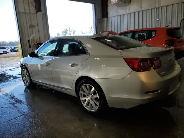 1G11E5SA5GF135080 2016 CHEVROLET MALIBU - Image 2