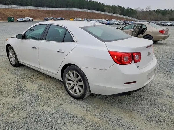 1G11E5SA5GU153445 2016 CHEVROLET MALIBU - Image 2
