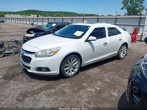 1G11E5SA6GF129739 2016 CHEVROLET MALIBU - Image 2