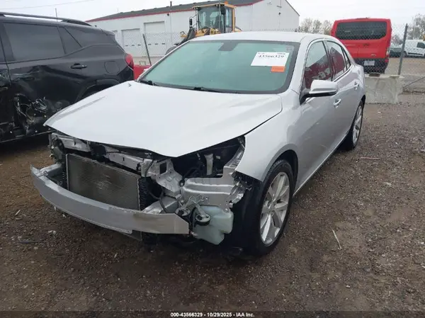 1G11E5SA6GF138733 2016 CHEVROLET MALIBU - Image 2