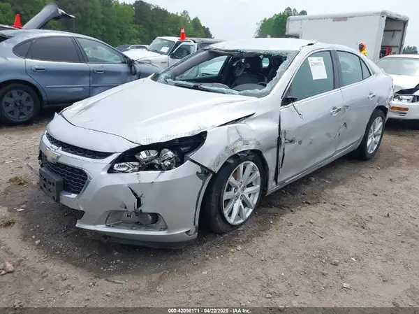 1G11E5SA6GF162143 2016 CHEVROLET MALIBU - Image 2