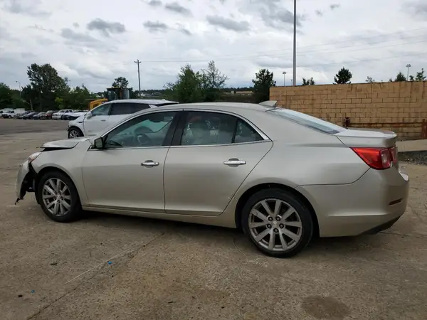 1G11E5SA7GF132553 2016 CHEVROLET MALIBU - Image 2