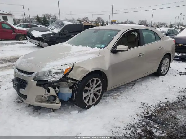 1G11E5SA7GF138532 2016 CHEVROLET MALIBU - Image 2