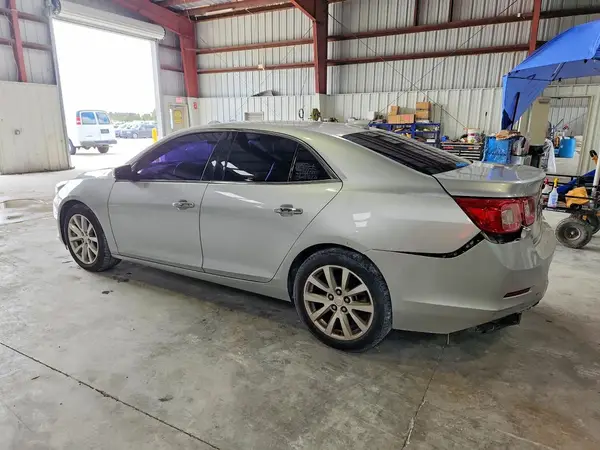 1G11E5SA8GF145540 2016 CHEVROLET MALIBU - Image 2