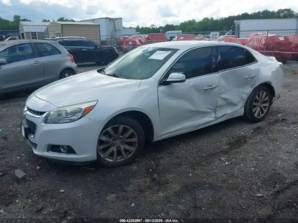 1G11E5SA8GU162267 2016 CHEVROLET MALIBU - Image 2