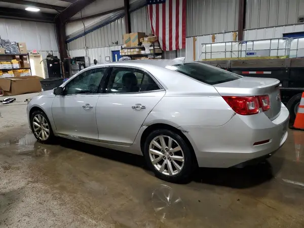 1G11E5SA9GF110022 2016 CHEVROLET MALIBU - Image 2