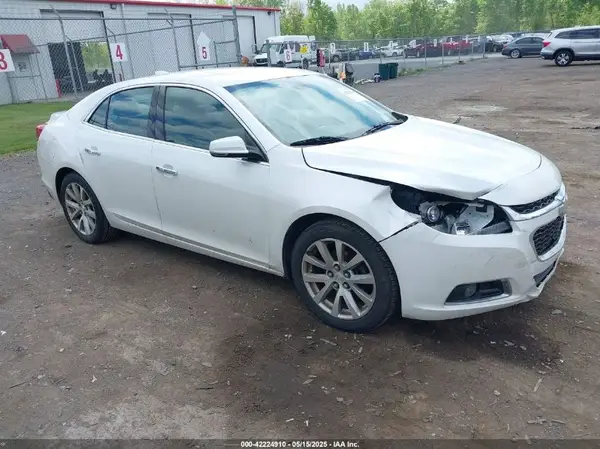 1G11E5SA9GF110845 2016 CHEVROLET MALIBU - Image 1