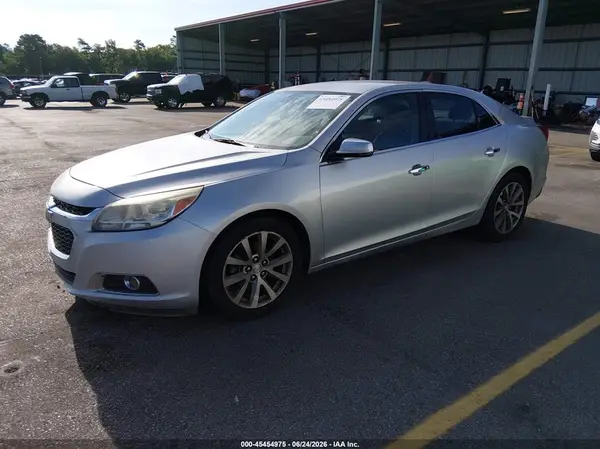 1G11E5SA9GF167658 2016 CHEVROLET MALIBU - Image 2