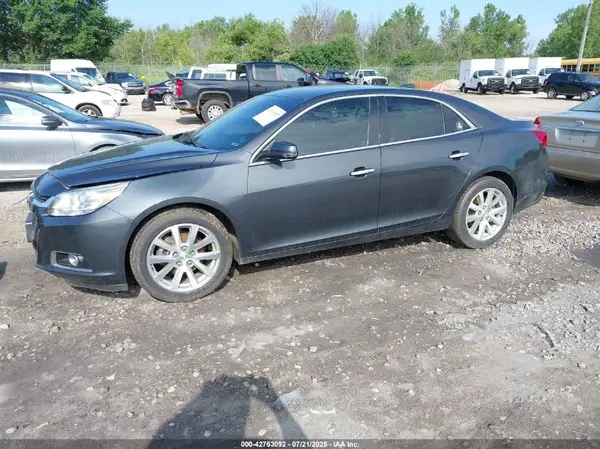1G11E5SA9GU145641 2016 CHEVROLET MALIBU - Image 2