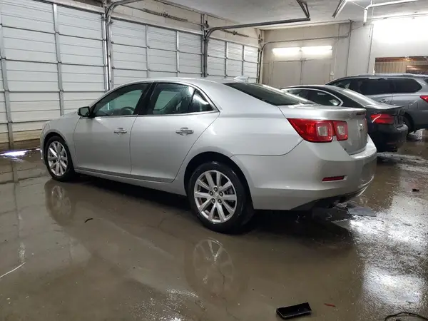 1G11E5SAXGF104245 2016 CHEVROLET MALIBU - Image 2