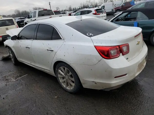 1G11E5SAXGF130781 2016 CHEVROLET MALIBU - Image 2