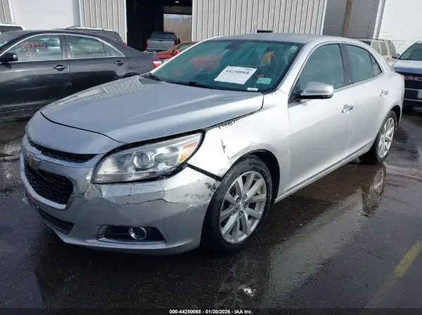 1G11E5SAXGU153084 2016 CHEVROLET MALIBU - Image 2
