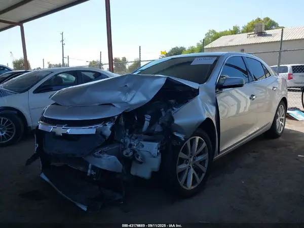 1G11E5SAXGU154185 2016 CHEVROLET MALIBU - Image 2