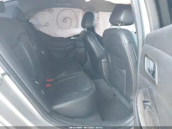 1G11E5SAXGU154185 2016 CHEVROLET MALIBU - Image 8