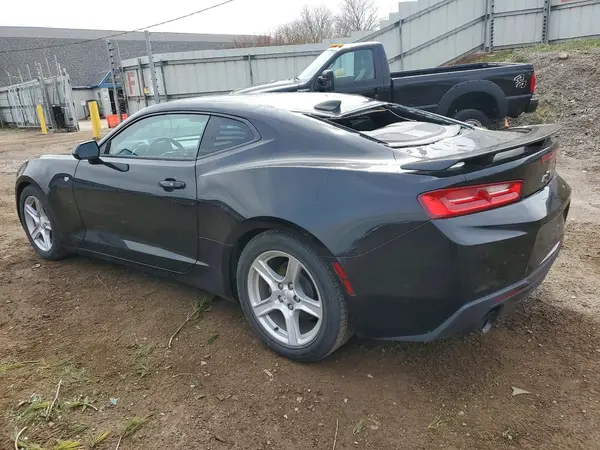 1G1FA1RS6J0132370 2018 CHEVROLET CAMARO - Image 2