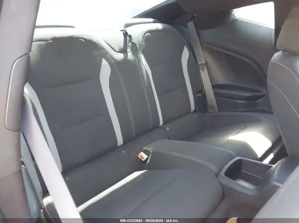 1G1FA1RS7K0111738 2019 CHEVROLET CAMARO - Image 8