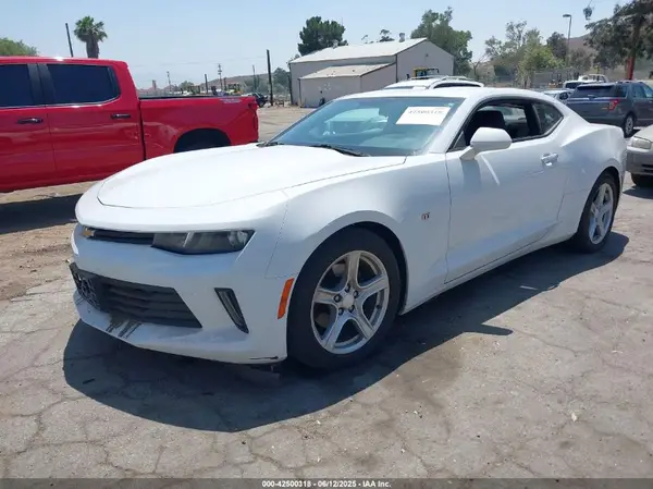 1G1FA1RX1J0183352 2018 CHEVROLET CAMARO - Image 2