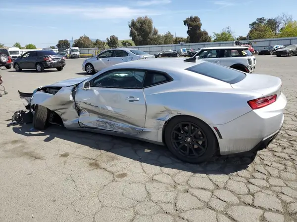 1G1FA1RX6J0137645 2018 CHEVROLET CAMARO - Image 2