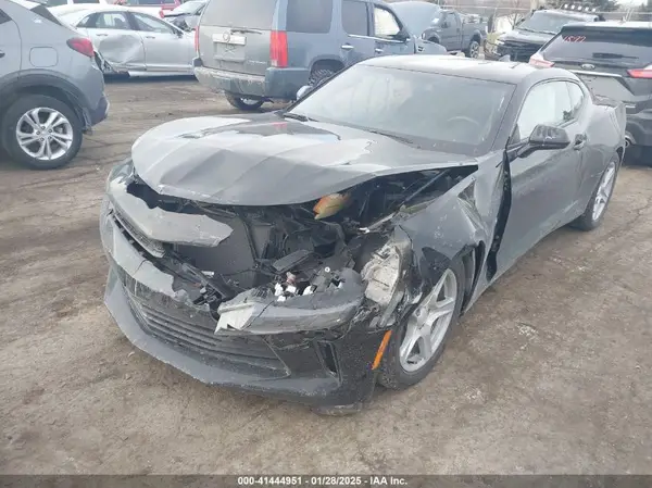 1G1FA1RX7J0103200 2018 CHEVROLET CAMARO - Image 2