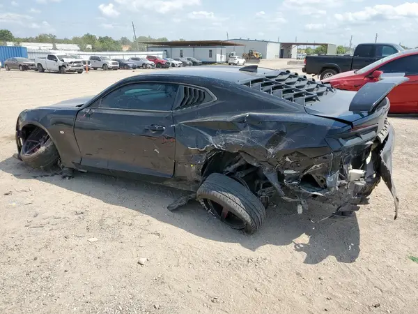 1G1FA1RX8H0174092 2017 CHEVROLET CAMARO - Image 2