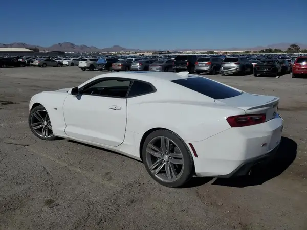 1G1FB1RS0J0101631 2018 CHEVROLET CAMARO - Image 2