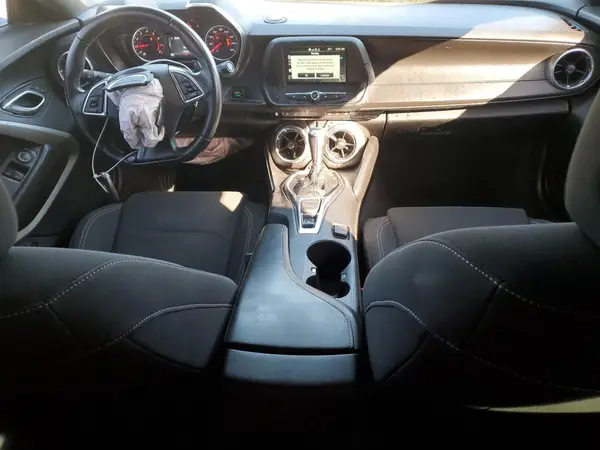 1G1FB1RS0J0123001 2018 CHEVROLET CAMARO - Image 8